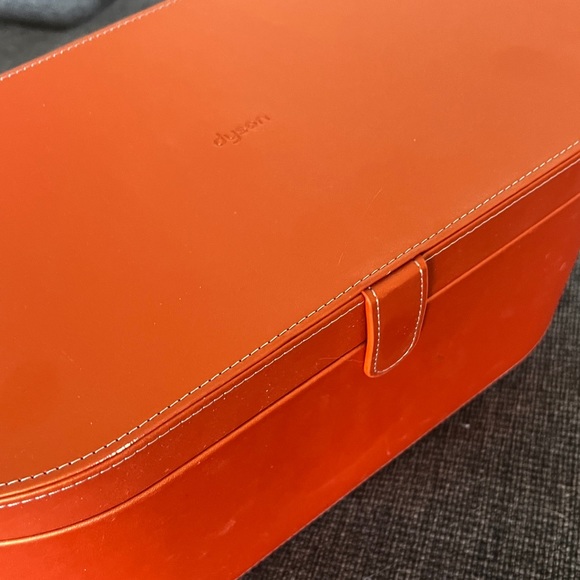 Dyson Airwrap Complete - Picture 2 of 2